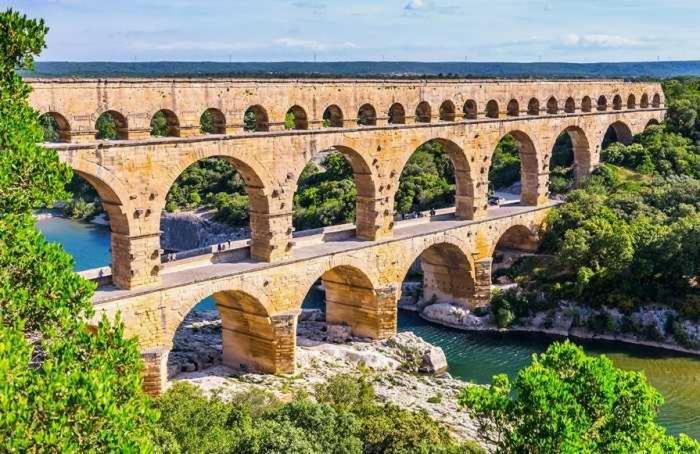 Gite En Provence Proche Avignon 索沃泰尔 外观 照片